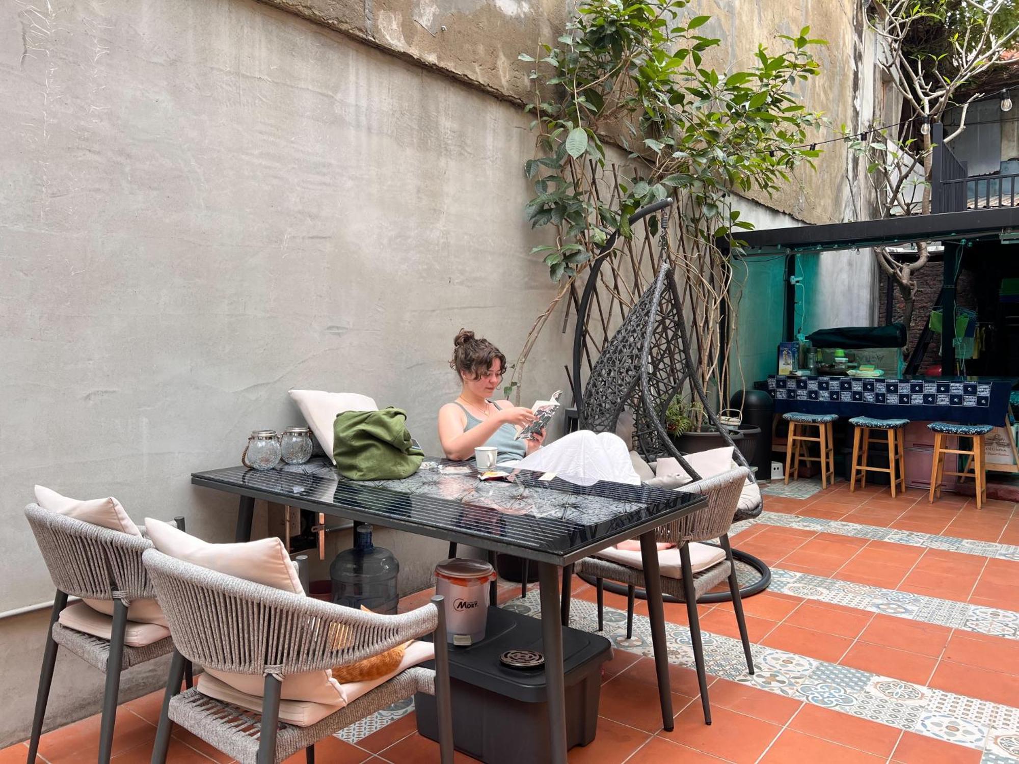 Local Backpacker Hostel Tainan Eksteriør bilde